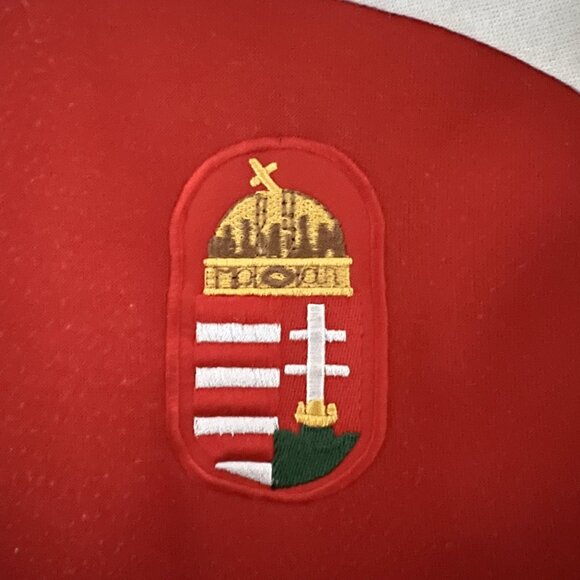 Hungary Fleece Red Jacket with Patch and Embossed Lettering on Back Men's Medium - Picture 2 of 12